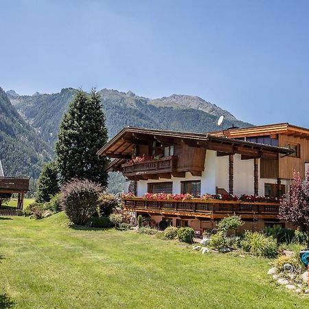 Gaestehaus Waltraud Langenfeld Bagian luar foto