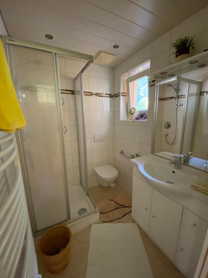 Gaestehaus Waltraud Langenfeld Bagian luar foto
