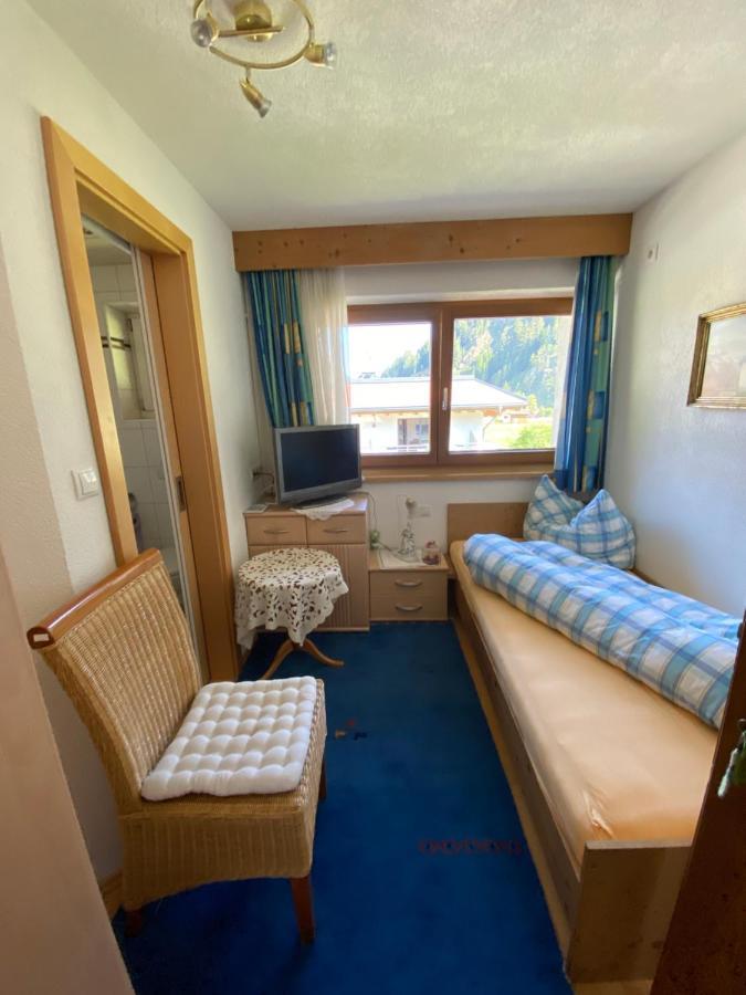 Gaestehaus Waltraud Langenfeld Bagian luar foto