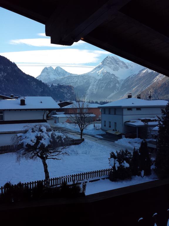Gaestehaus Waltraud Langenfeld Bagian luar foto